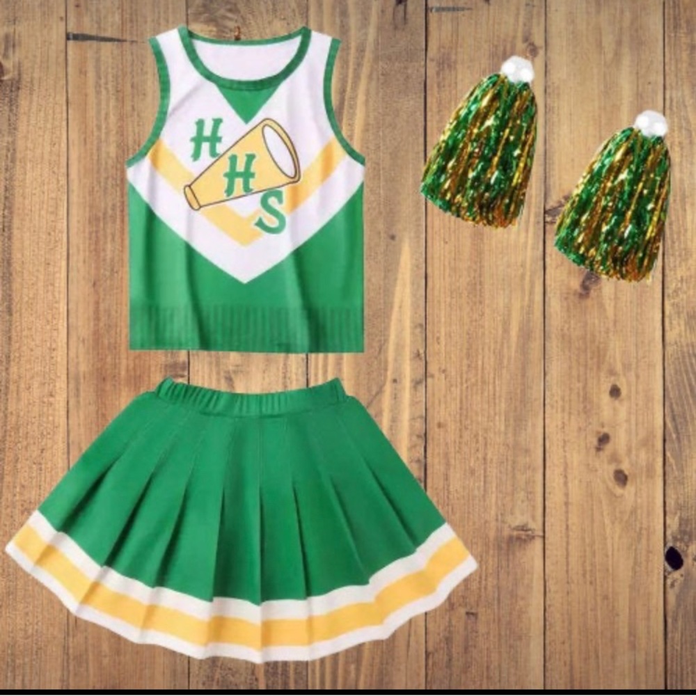 Stranger Things Chrissy Outfit